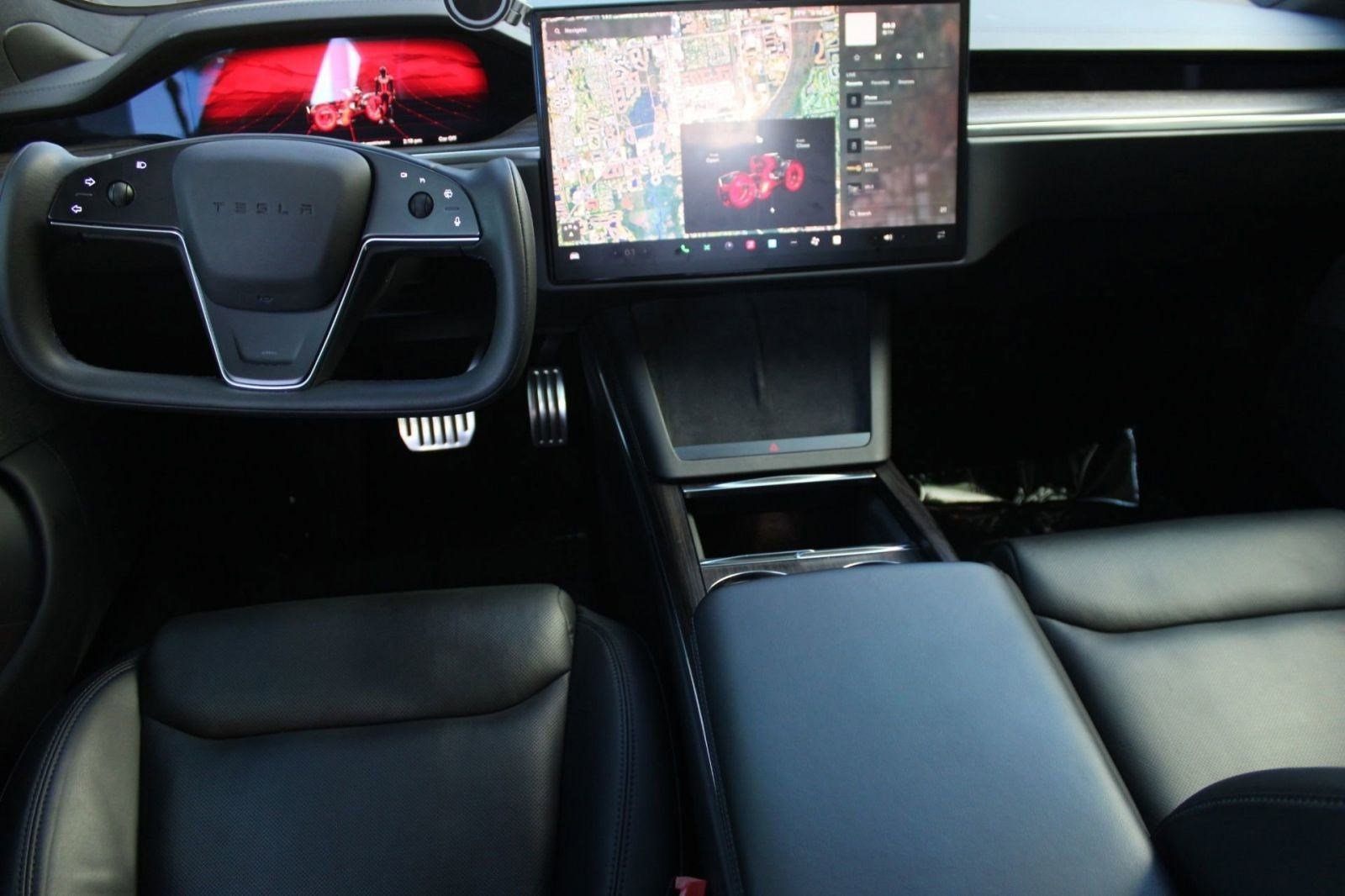 Used 2022 Tesla Model S AWD image 26