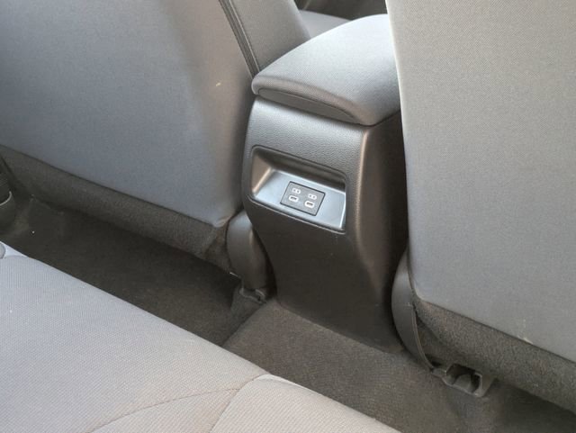 Used 2023 Toyota Corolla LE image 28