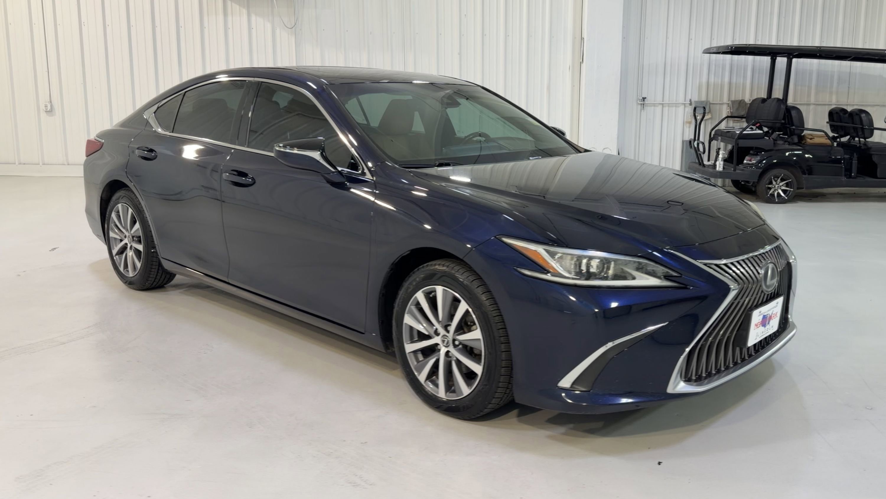 Used 2019 Lexus ES 350 w/ Accessory Package 2 FWD image 3