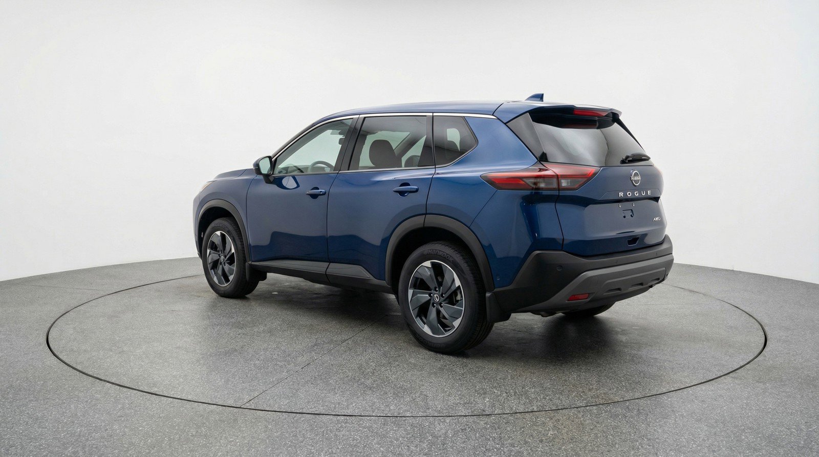 Used 2025 Nissan Rogue SV AWD/4WD image 6