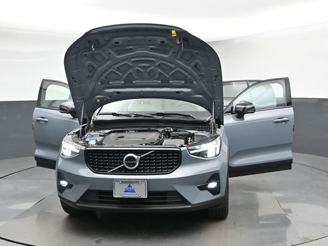 Used 2023 Volvo XC40 B5 Plus w/ Protection Package Premier AWD/4WD image 52