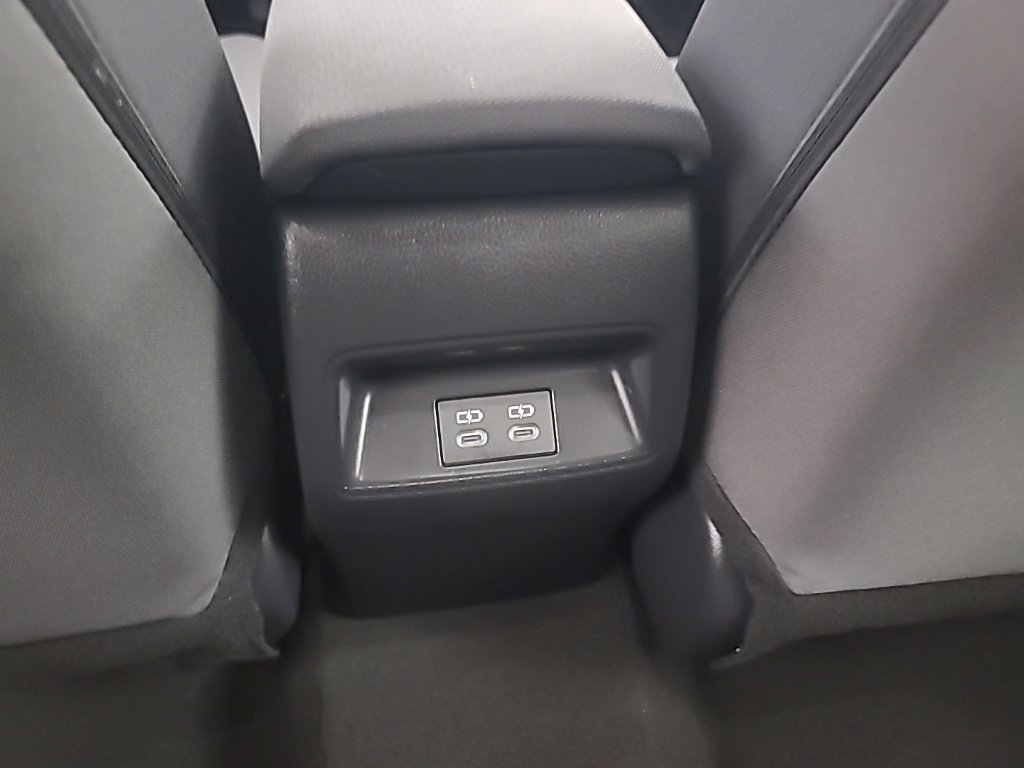 Used 2024 Toyota Corolla LE FWD image 23