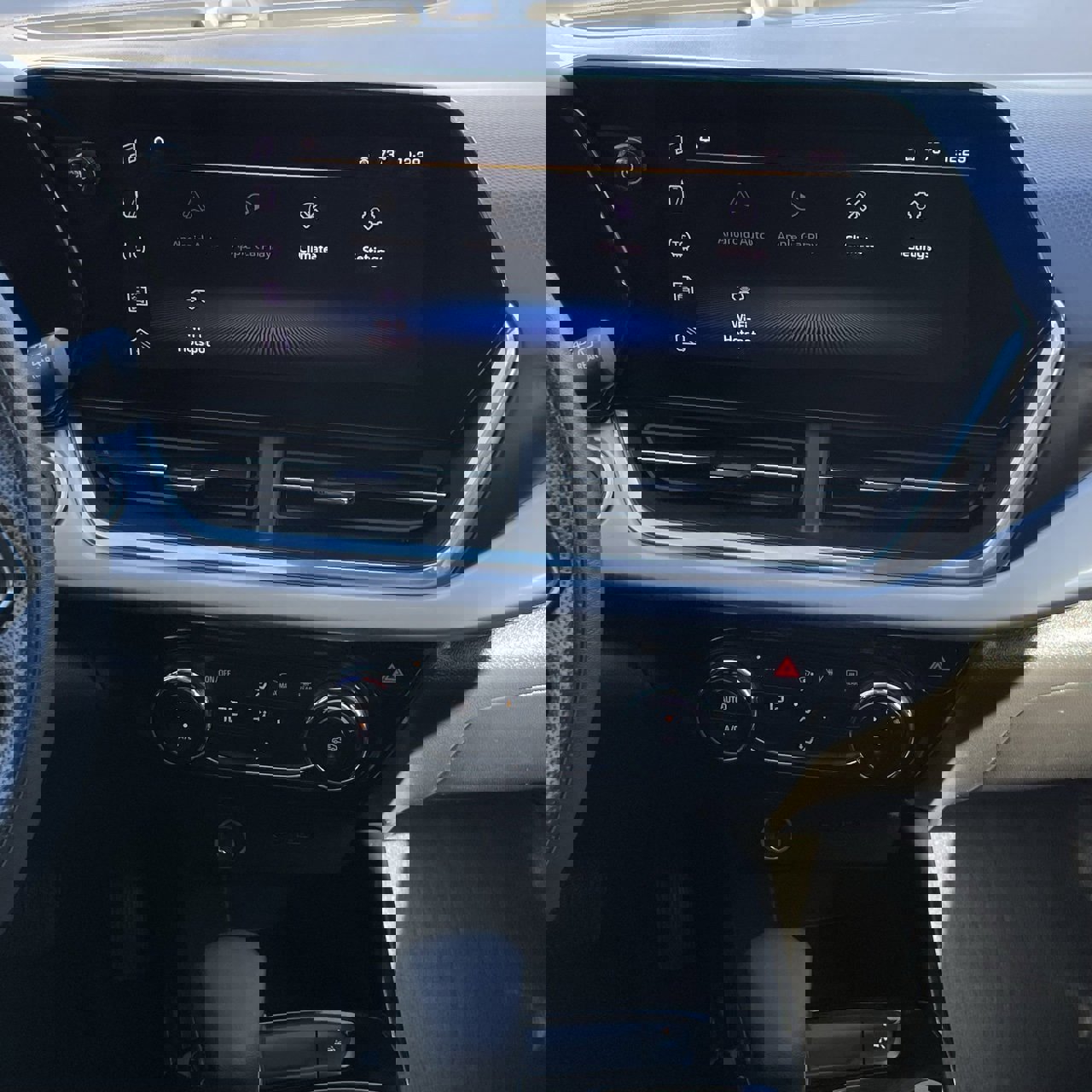 Used 2025 Chevrolet Trax LT image 17