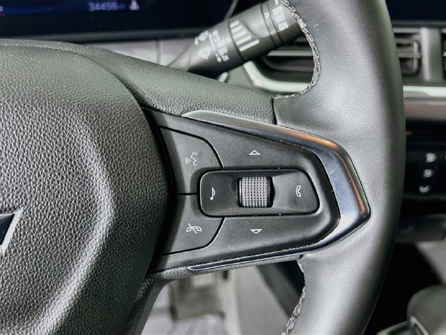 Used 2025 Chevrolet Trax ACTIV w/ Driver Confidence Package FWD image 31