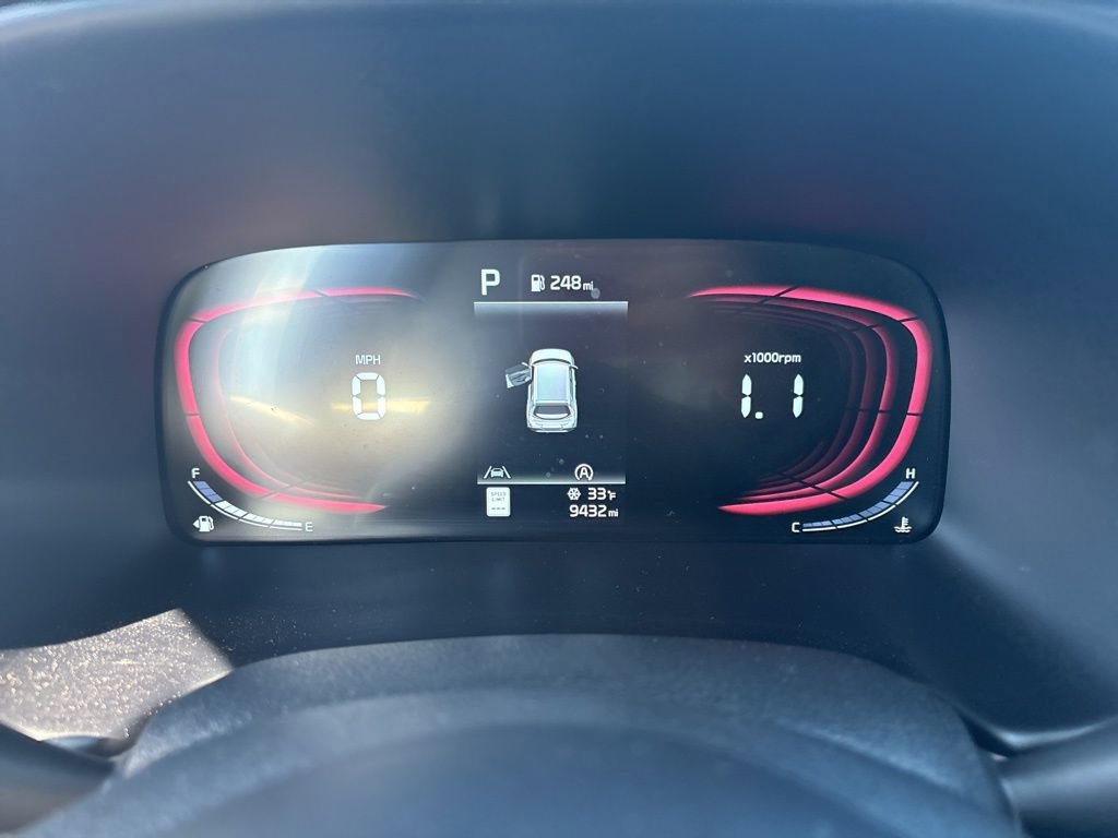 Used 2025 Kia Soul LX image 18