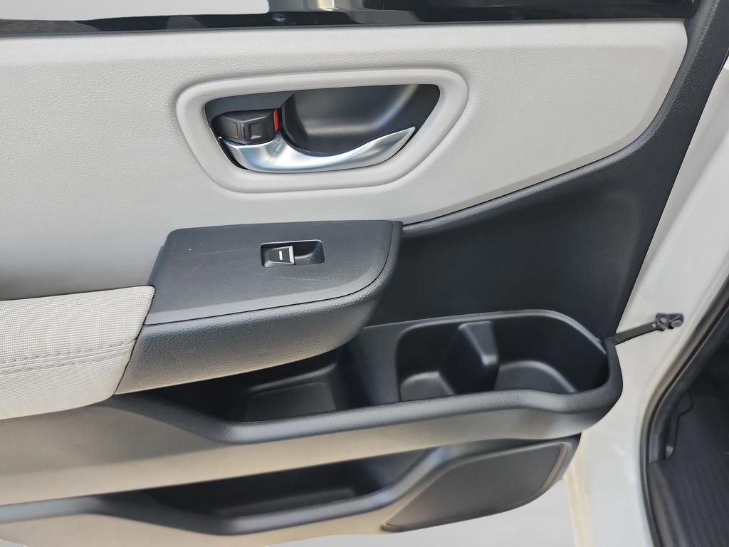 Used 2023 Honda Pilot LX image 22