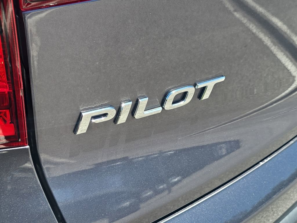 Used 2018 Honda Pilot Elite image 34