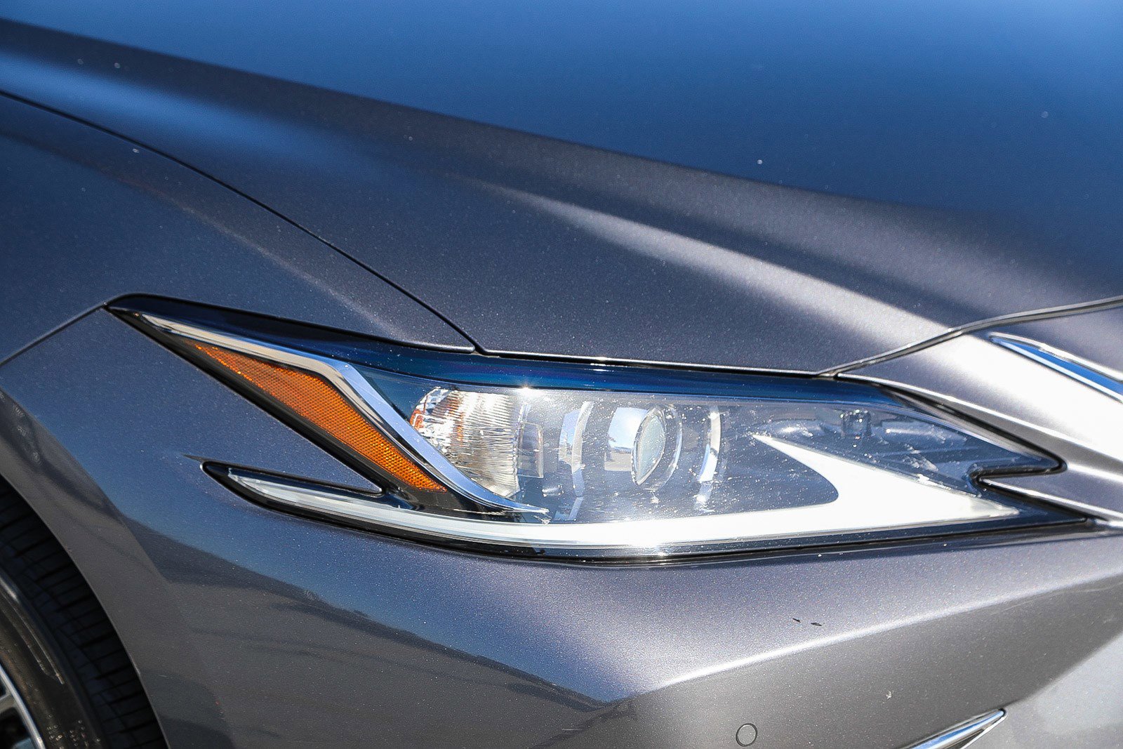 Used 2020 Lexus ES 350 w/ Premium Package image 8