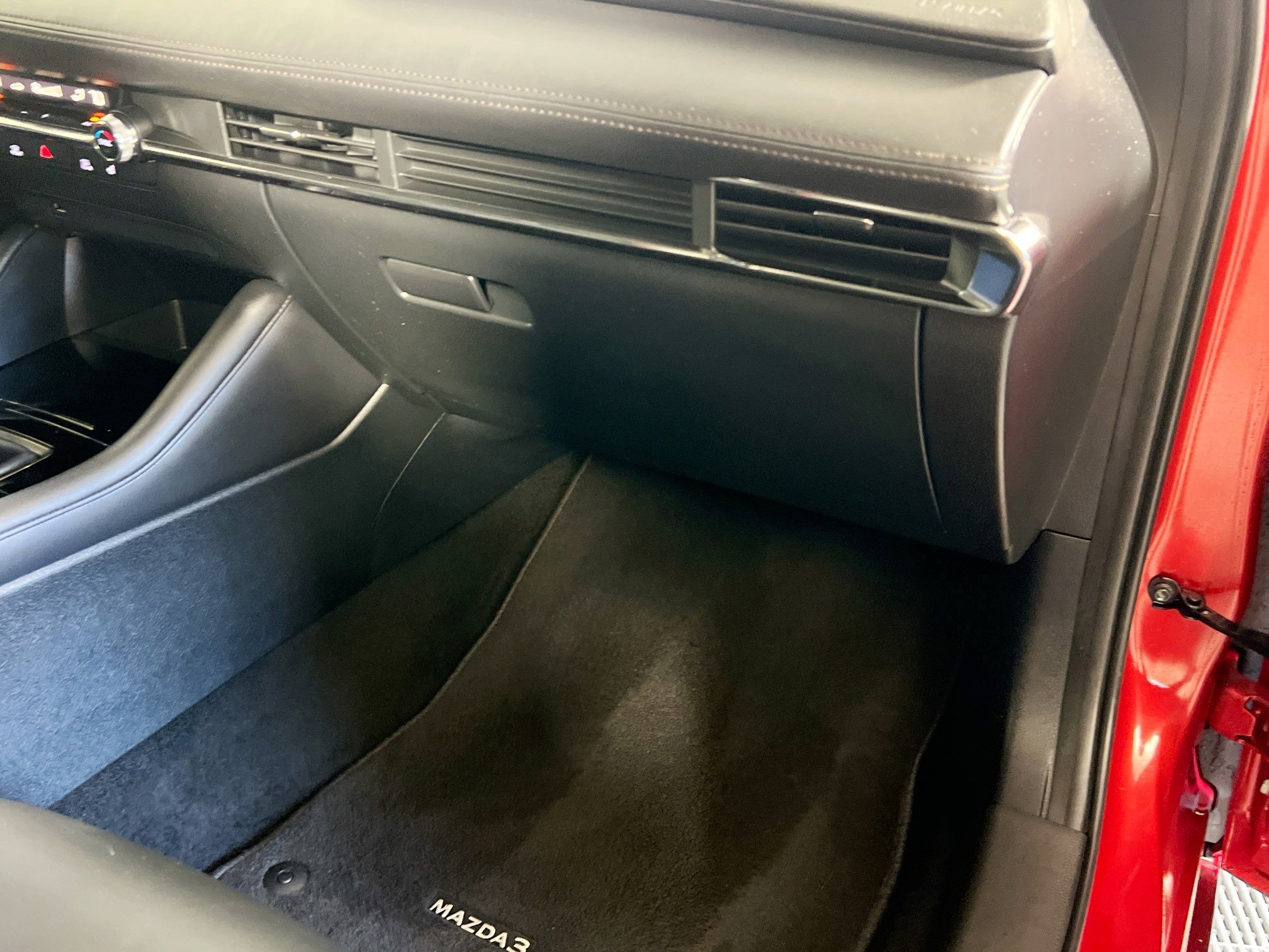 Used 2019 MAZDA MAZDA3 Preferred image 35