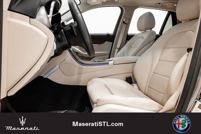 Used 2022 Mercedes-Benz GLC 300 4MATIC image 9