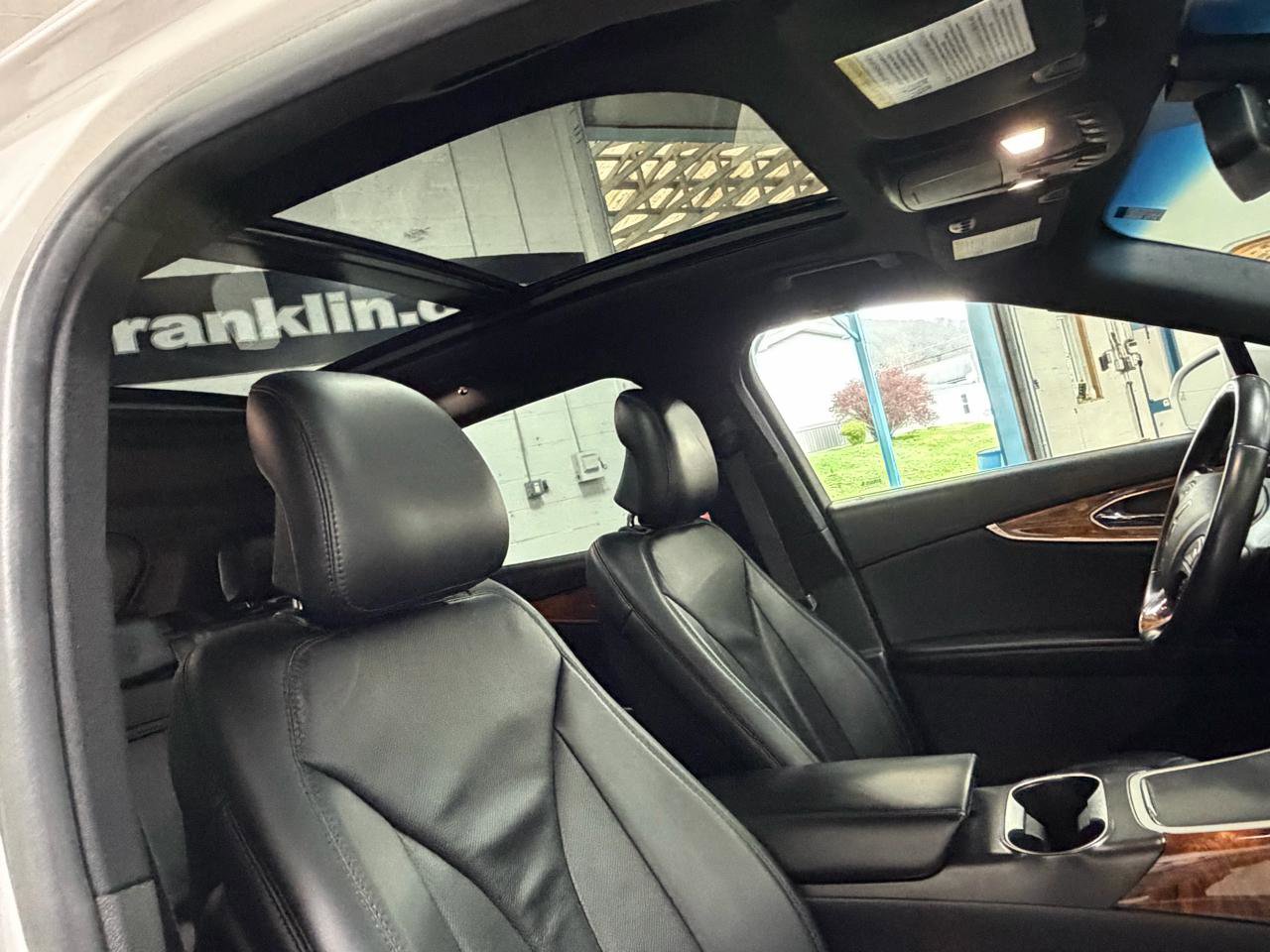 Used 2017 Lincoln MKX Reserve w/ Lincoln MKX Climate Package image 16