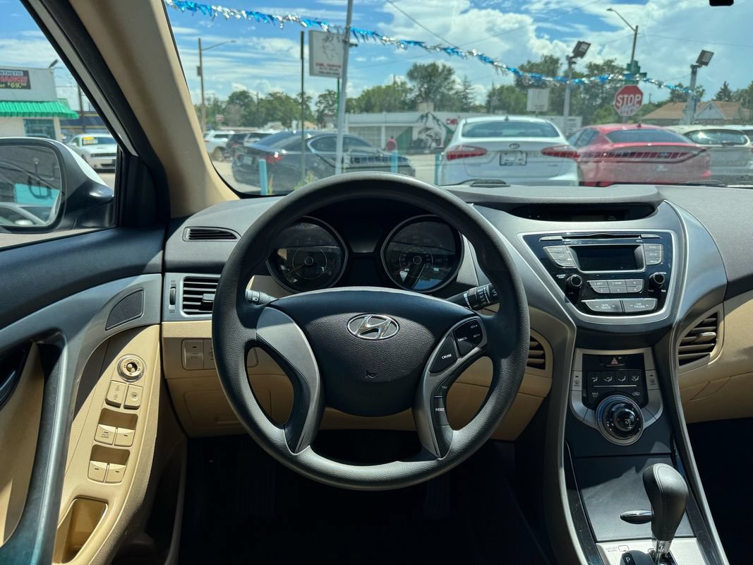 Used 2013 Hyundai Elantra GLS FWD image 15