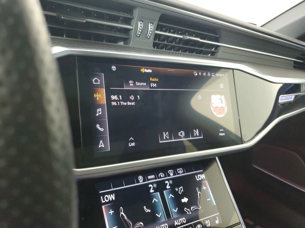 Used 2022 Audi RS 6 AWD/4WD image 28