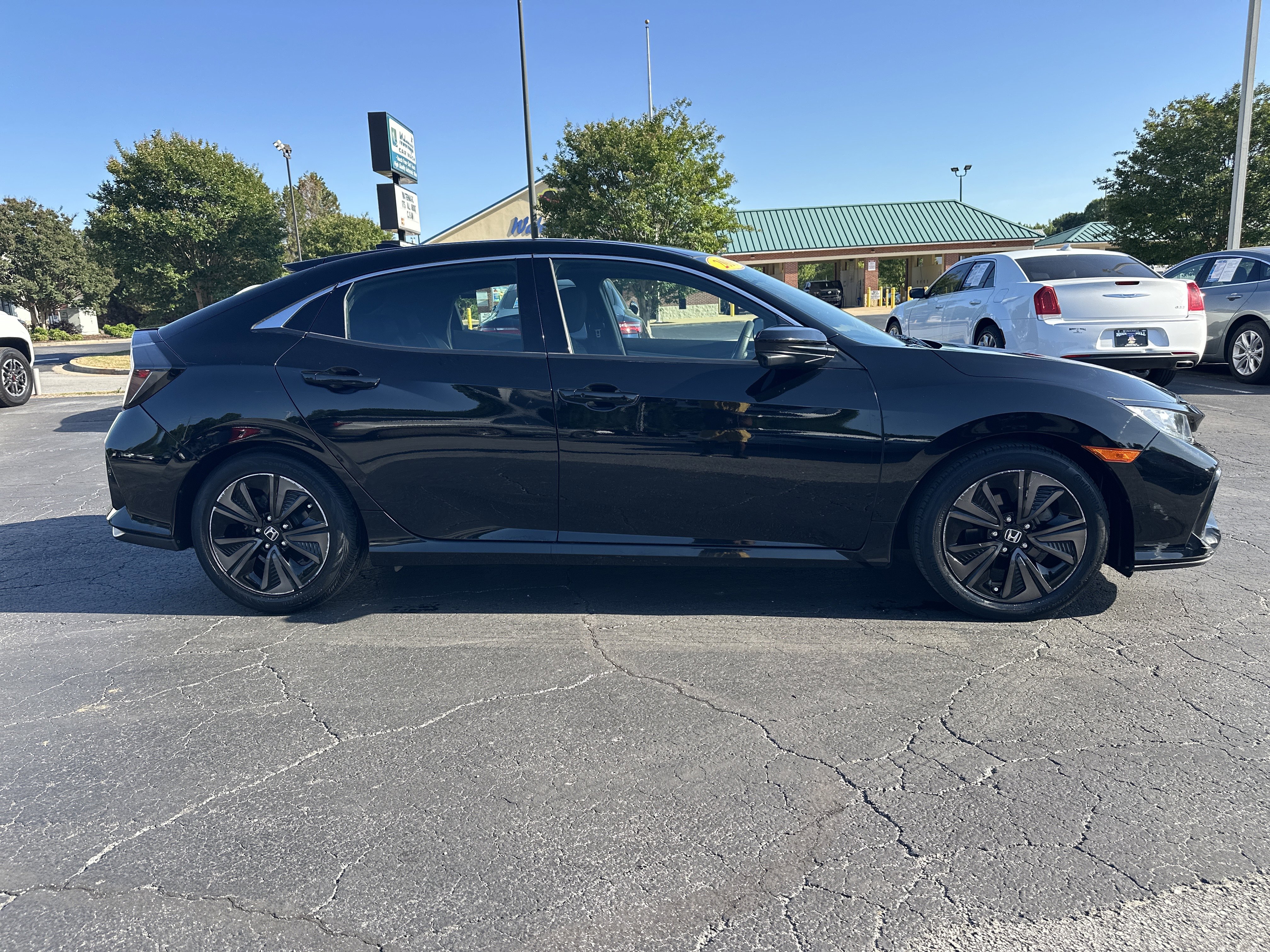 Used 2018 Honda Civic EX image 9