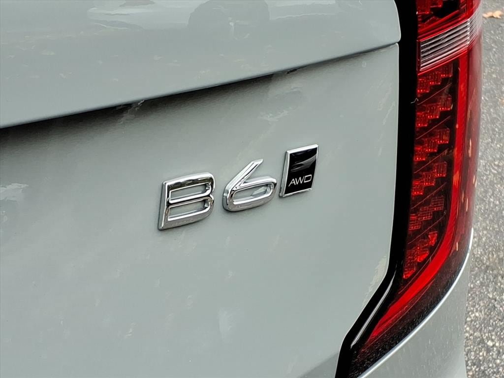 New 2026 Volvo XC90 B6 Plus w/ Protection Package Premier AWD/4WD image 6