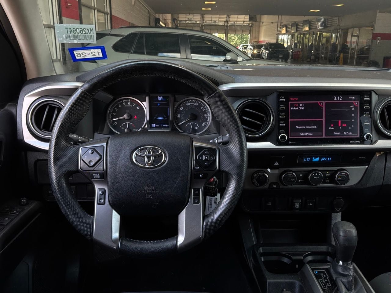 Used 2021 Toyota Tacoma SR5 AWD/4WD image 16