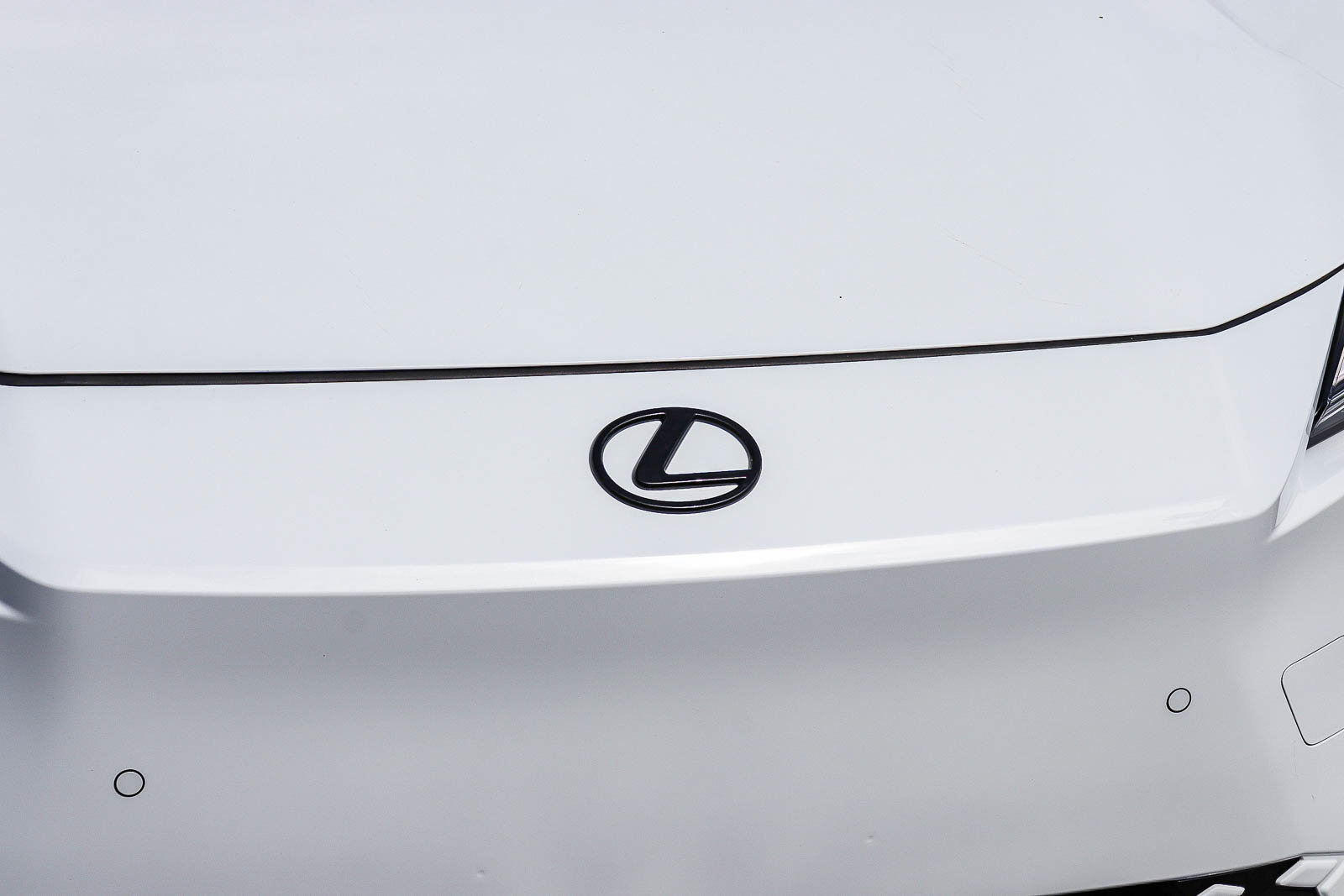 New 2026 Lexus ES 350e w/ Convenience Package FWD image 13