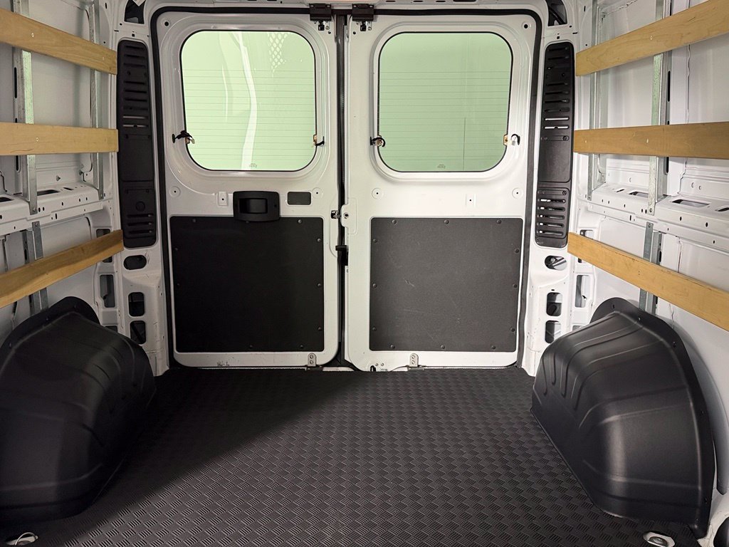 Used 2025 RAM ProMaster 2500 w/ U-Haul Equipment Group FWD image 19
