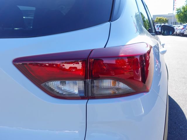 Used 2025 Chevrolet TrailBlazer LS w/ LS Convenience Package FWD image 6