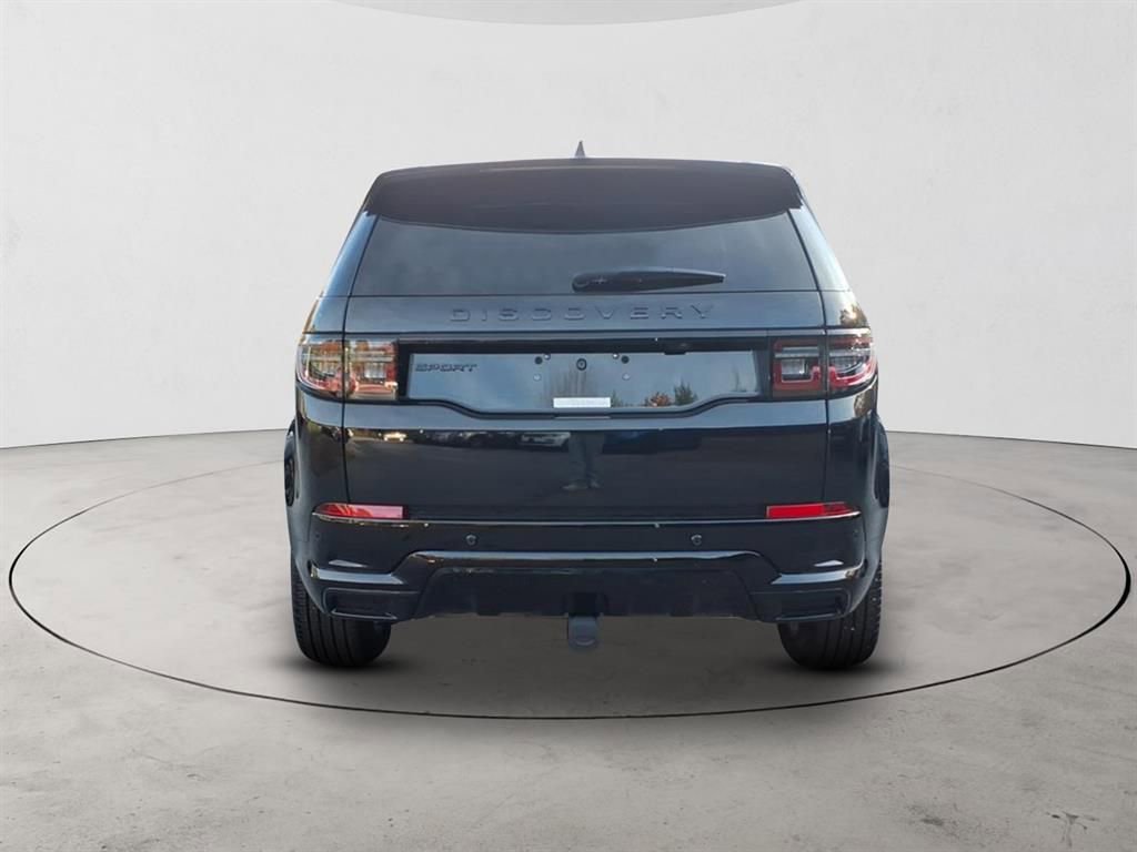 New 2025 Land Rover Discovery Sport Dynamic SE image 6