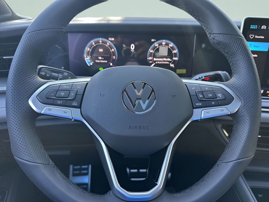 New 2026 Volkswagen Tiguan SE R-Line image 14