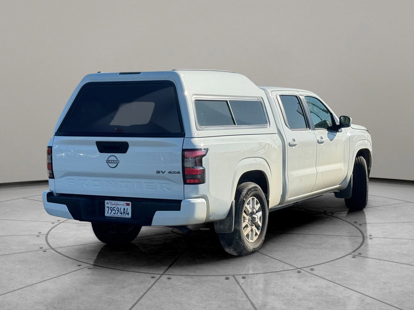 Used 2024 Nissan Frontier SV image 5