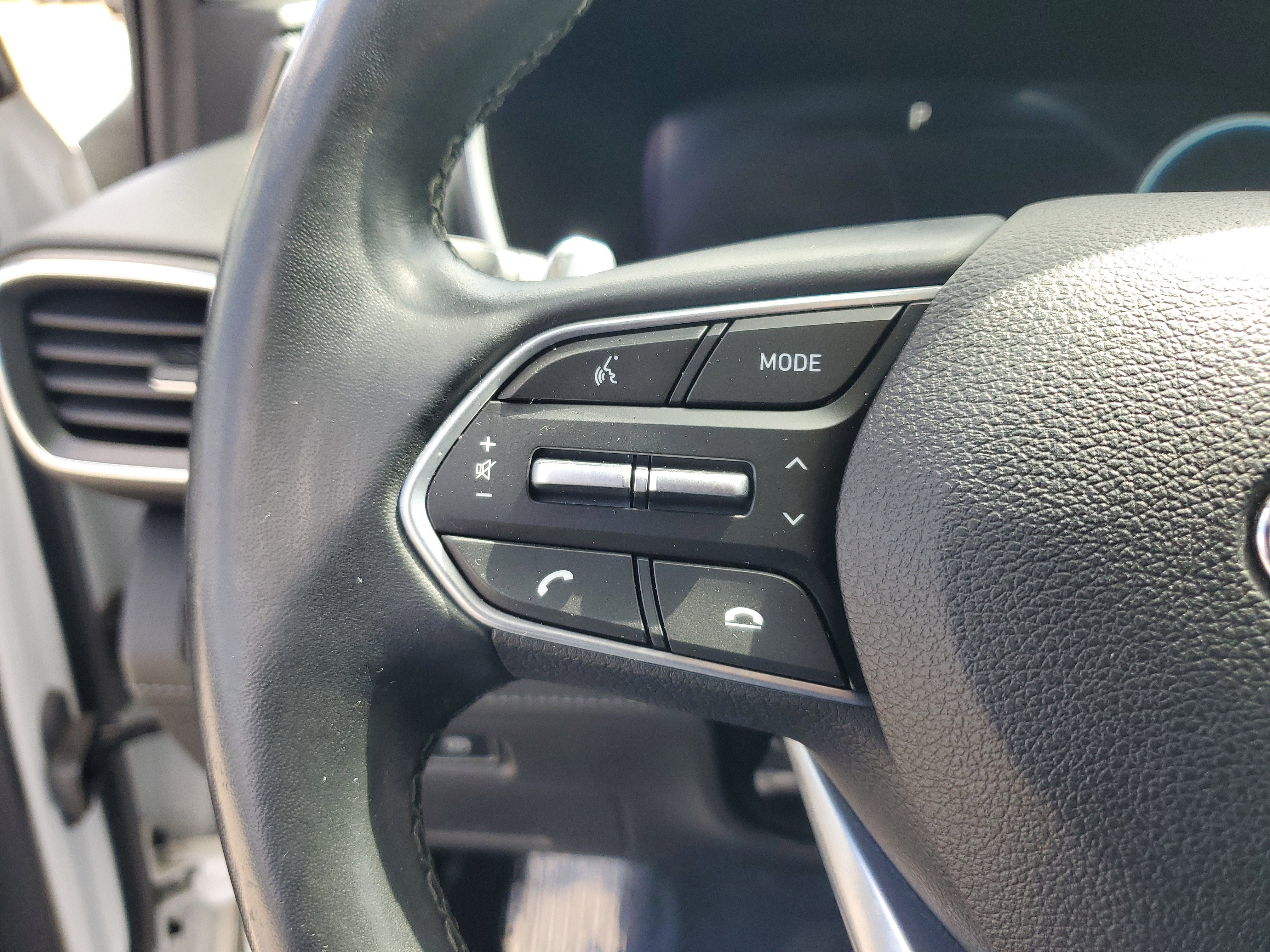 Used 2021 Hyundai Santa Fe Limited w/ Cargo Package image 23