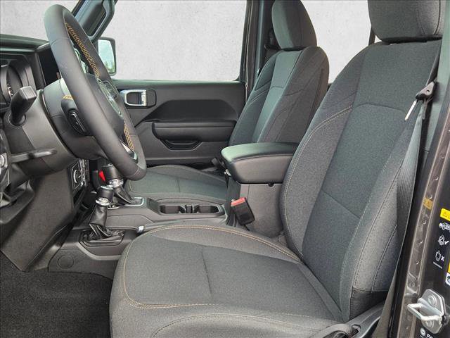 Used 2024 Jeep Gladiator Sport image 16