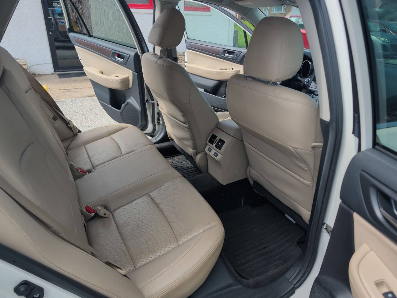 Used 2015 Subaru Outback 2.5i Limited AWD/4WD image 13