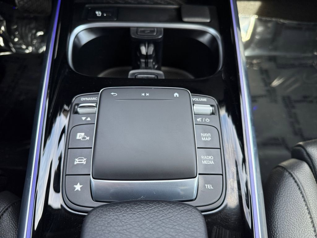 Used 2023 Mercedes-Benz EQB 300 4MATIC image 20