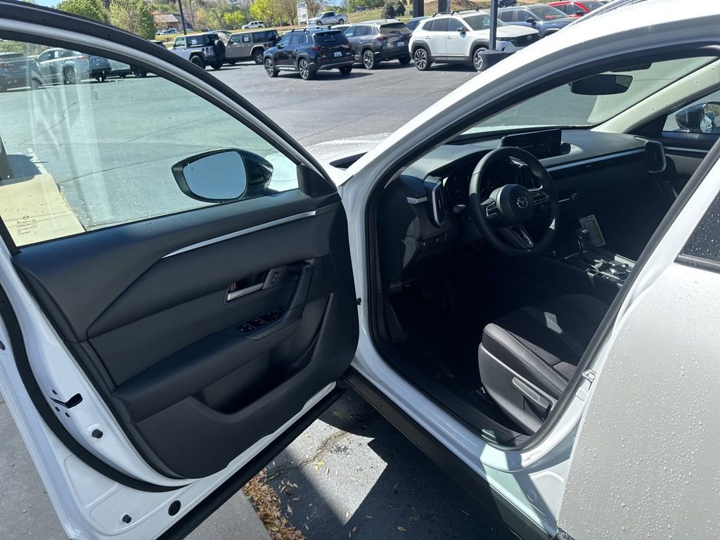 New 2026 MAZDA CX-50 AWD 2.5 S w/ Cargo Package image 23