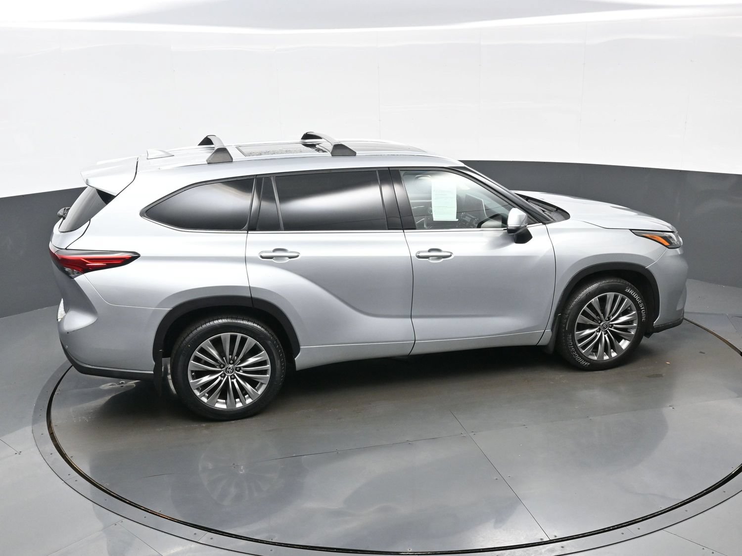 Used 2021 Toyota Highlander Platinum AWD/4WD image 44