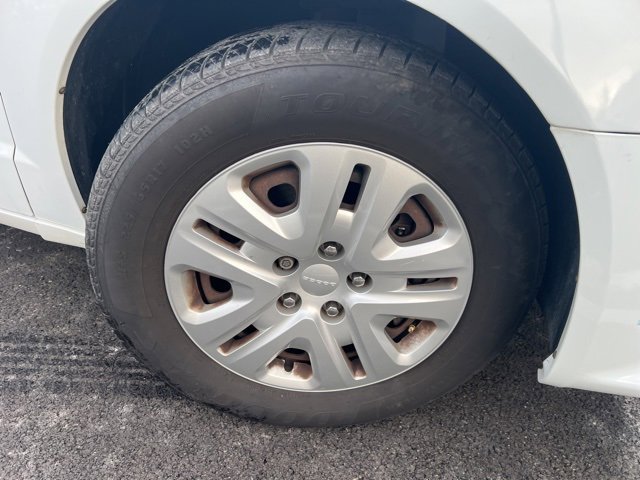 Used 2017 Dodge Grand Caravan SE image 10