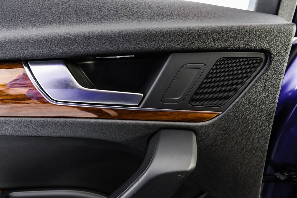 Used 2022 Audi Q5 e Premium image 55