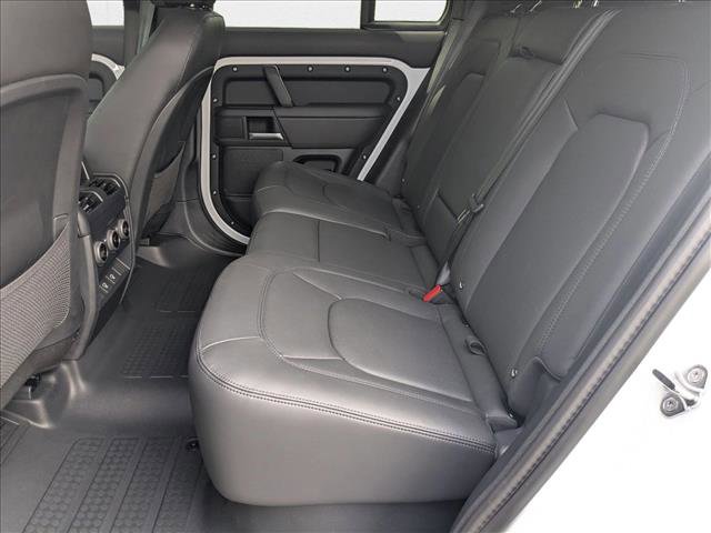 New 2025 Land Rover Defender 110 X-Dynamic SE image 15