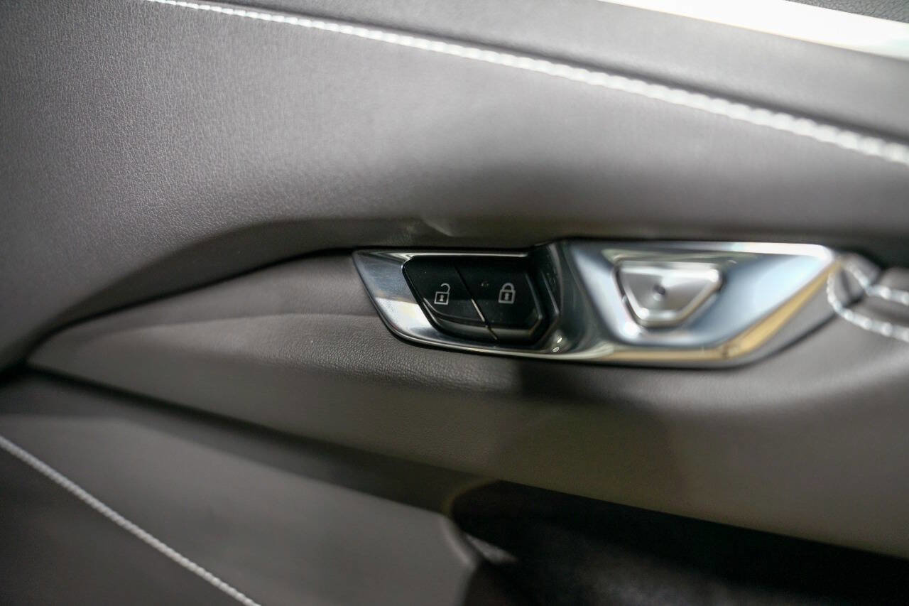 Used 2024 Chevrolet Corvette Stingray Preferred Cpe w/ Z51 Performance Package image 33