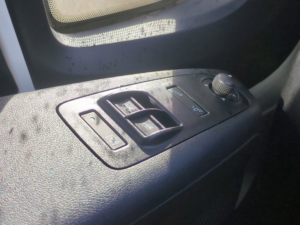 Used 2025 RAM ProMaster 3500 w/ Convenience Group image 24