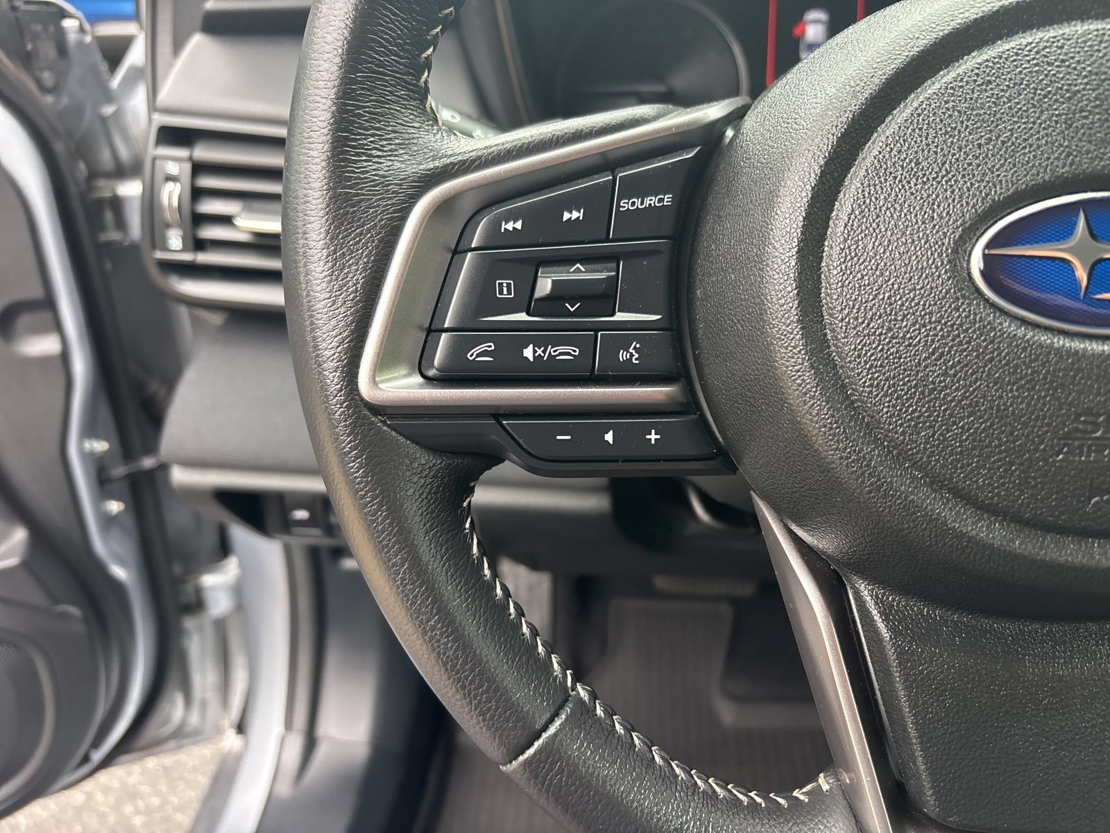 Used 2025 Subaru Legacy Premium AWD/4WD image 15