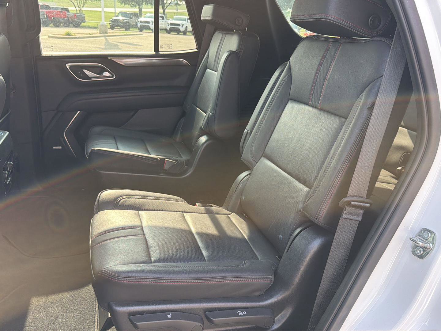 Used 2022 Chevrolet Tahoe RST w/ Luxury Package RWD image 13
