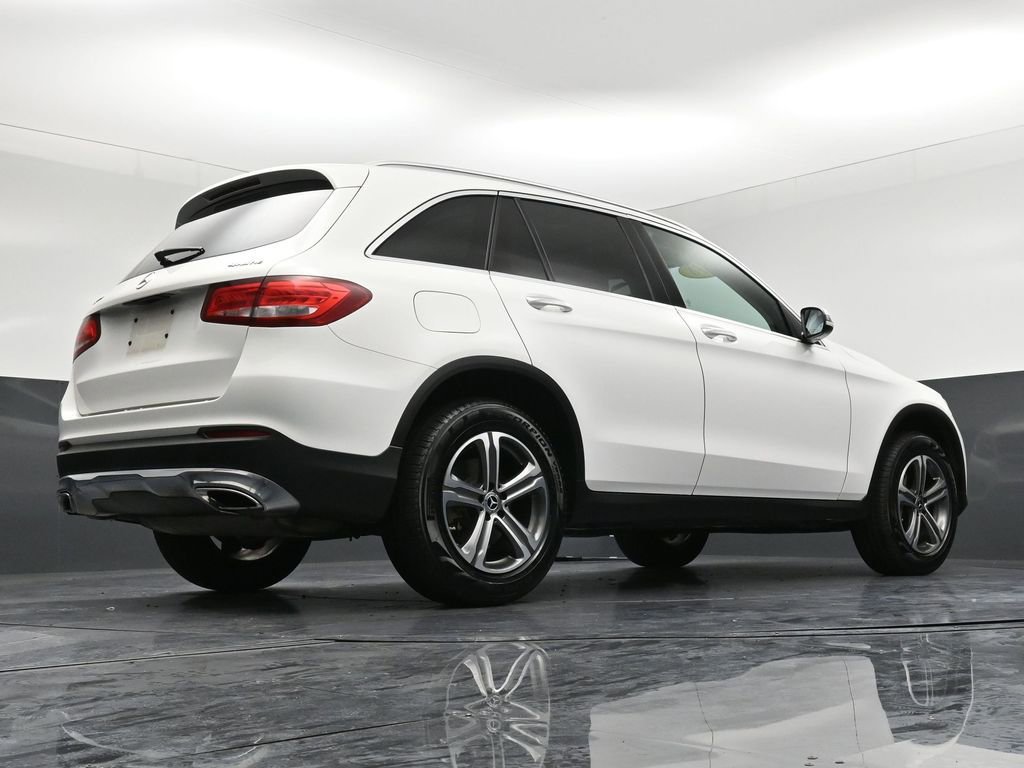 Used 2018 Mercedes-Benz GLC 300 4MATIC image 30