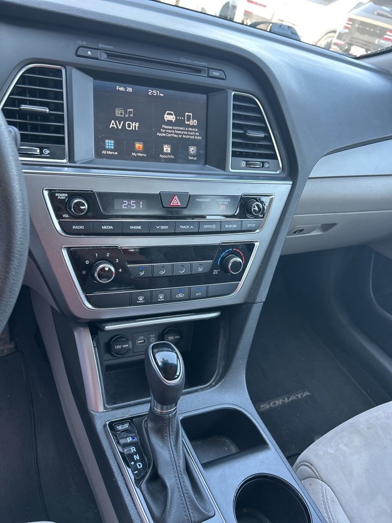 Used 2017 Hyundai Sonata SE image 9