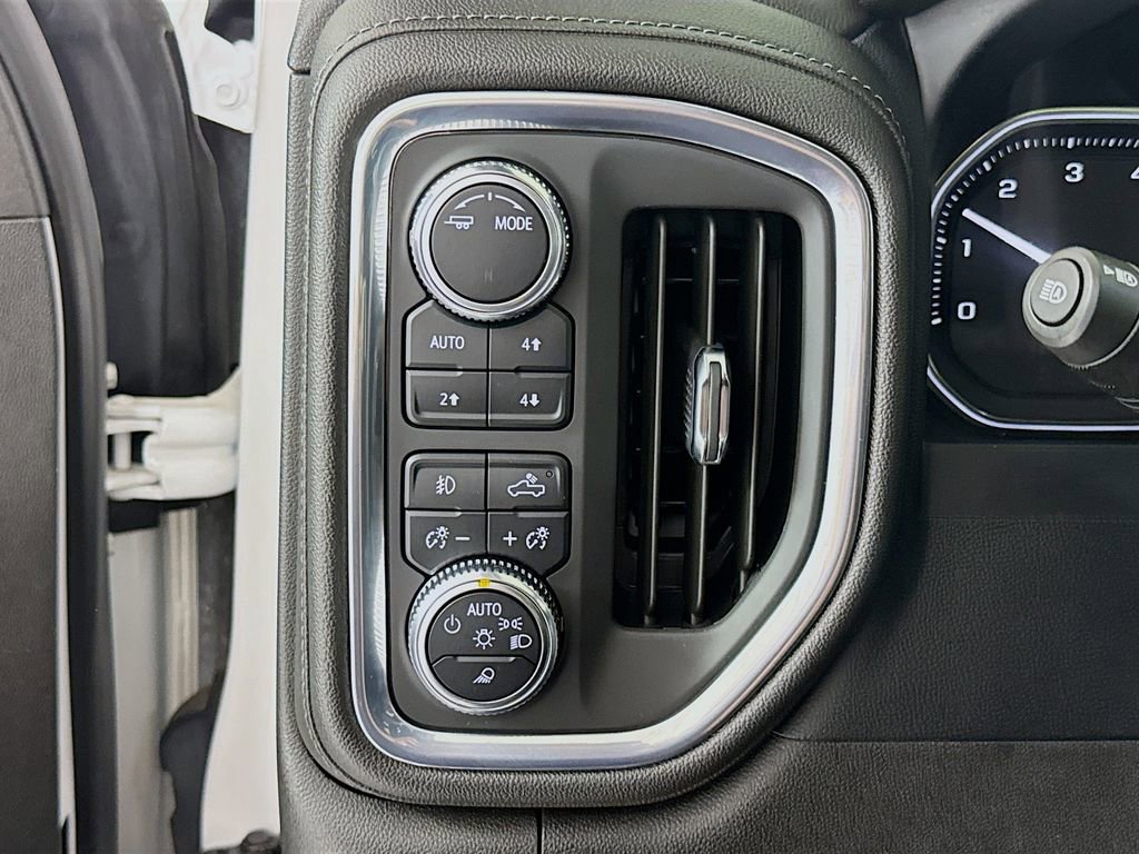 Used 2022 GMC Sierra 1500 Denali w/ Driver Alert Package II image 11