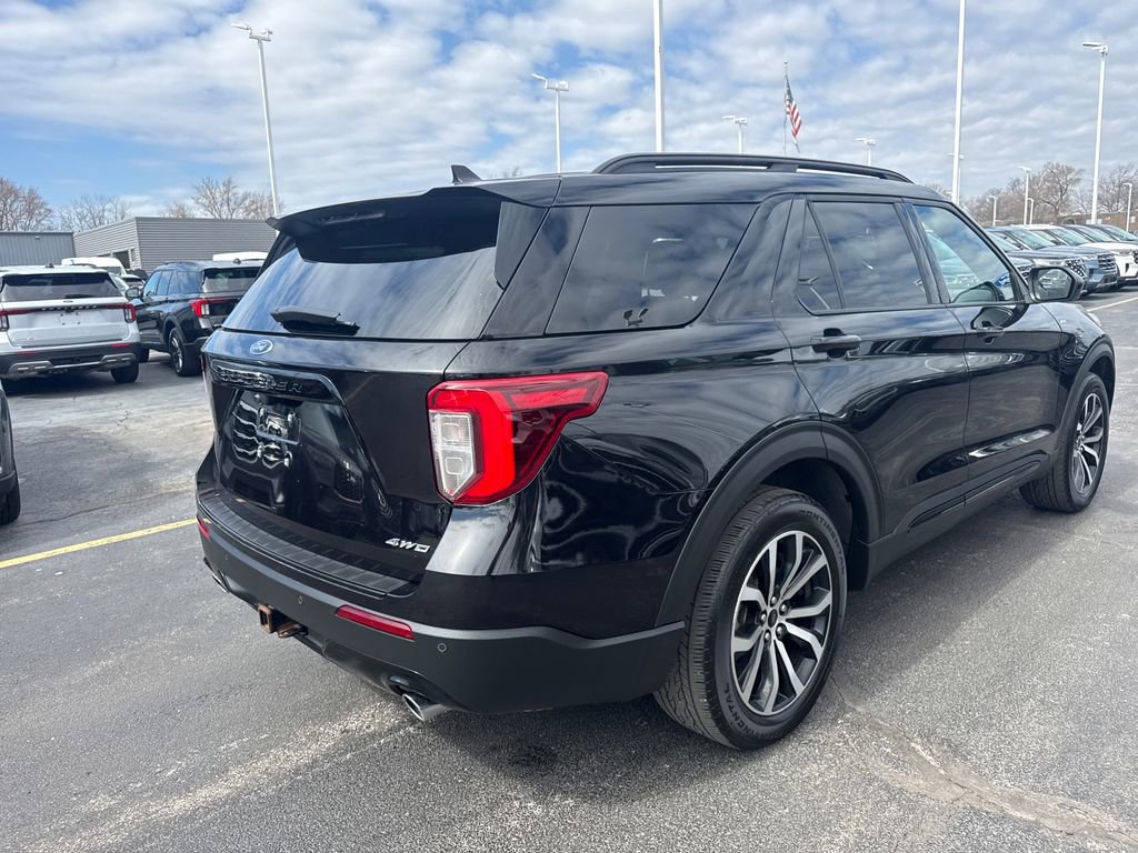 Used 2022 Ford Explorer ST-Line w/ Class IV Trailer Tow Package image 7