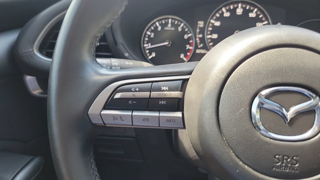 Used 2021 MAZDA MAZDA3 s FWD image 19