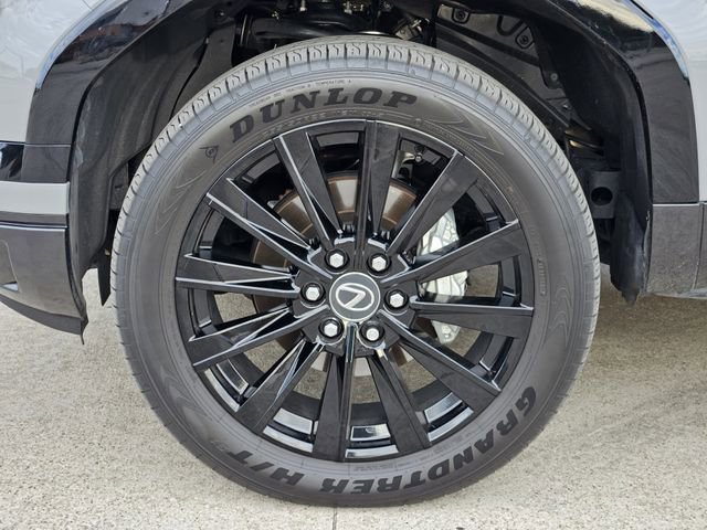 Used 2025 Lexus GX 550 image 10