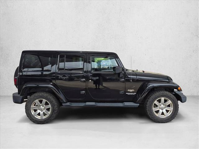 Used 2013 Jeep Wrangler Unlimited Sahara w/ Dual Top Group AWD/4WD image 4
