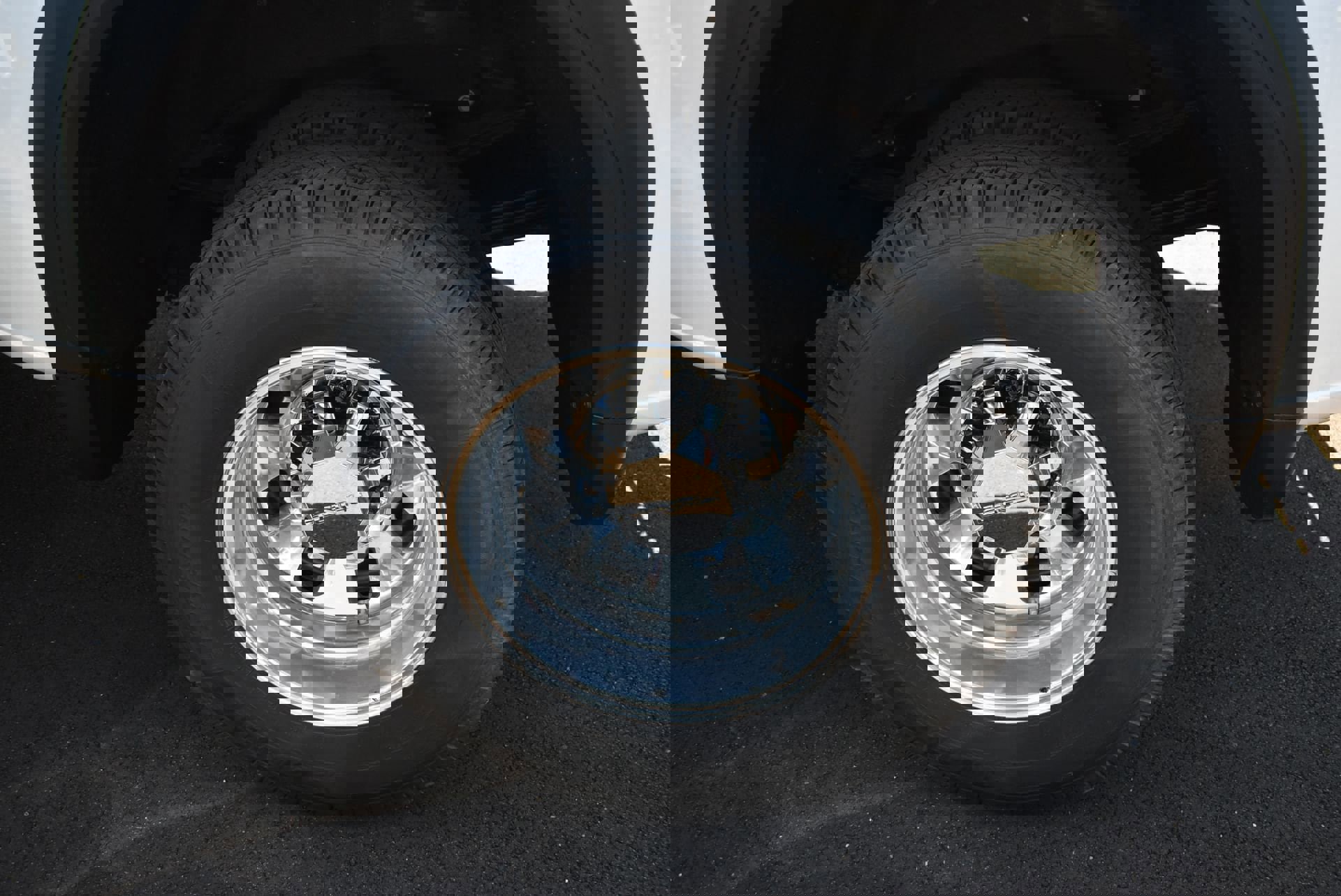 Used 2025 GMC Sierra 3500 Denali w/ Denali Reserve Package AWD/4WD image 10