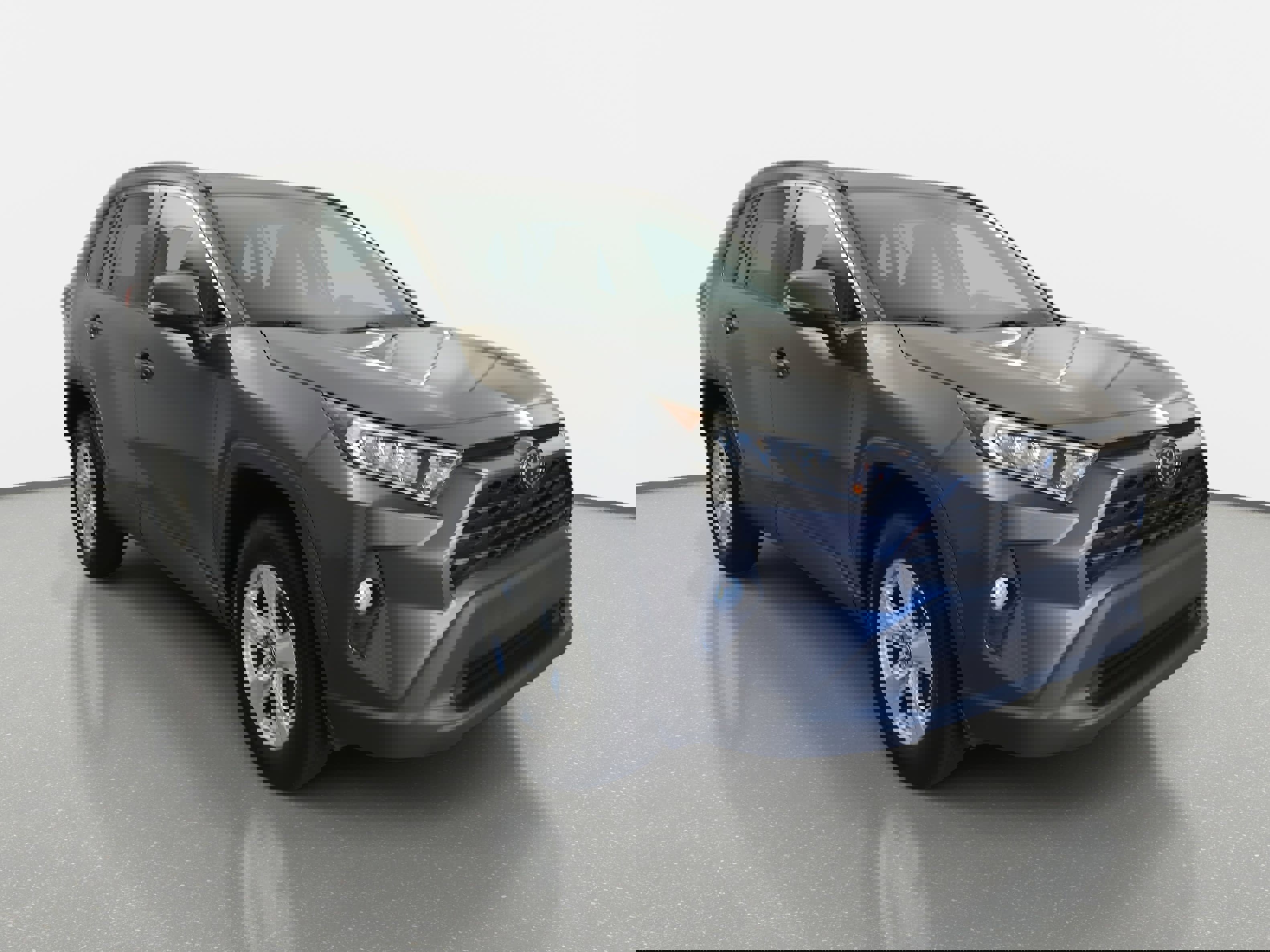 Used 2021 Toyota RAV4 XLE image 3
