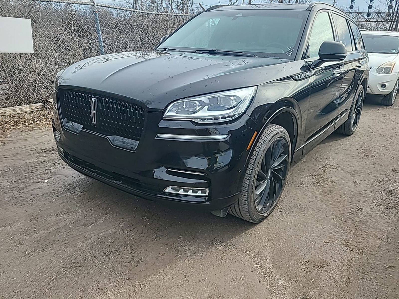 Used 2023 Lincoln Aviator Reserve w/ Equipment Group 201A image 1