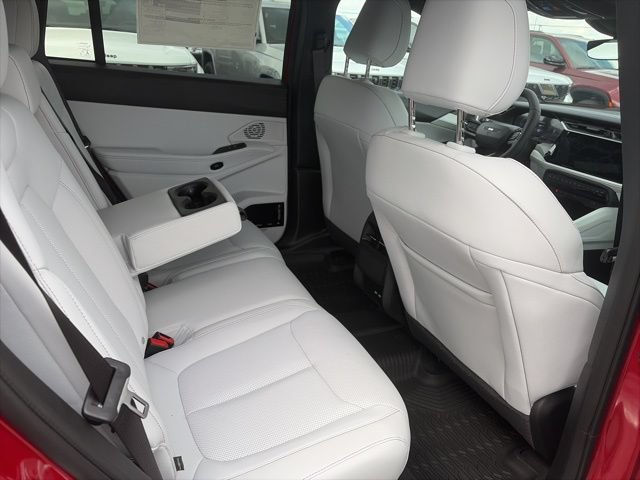 New 2026 Jeep Cherokee Limited AWD/4WD image 12